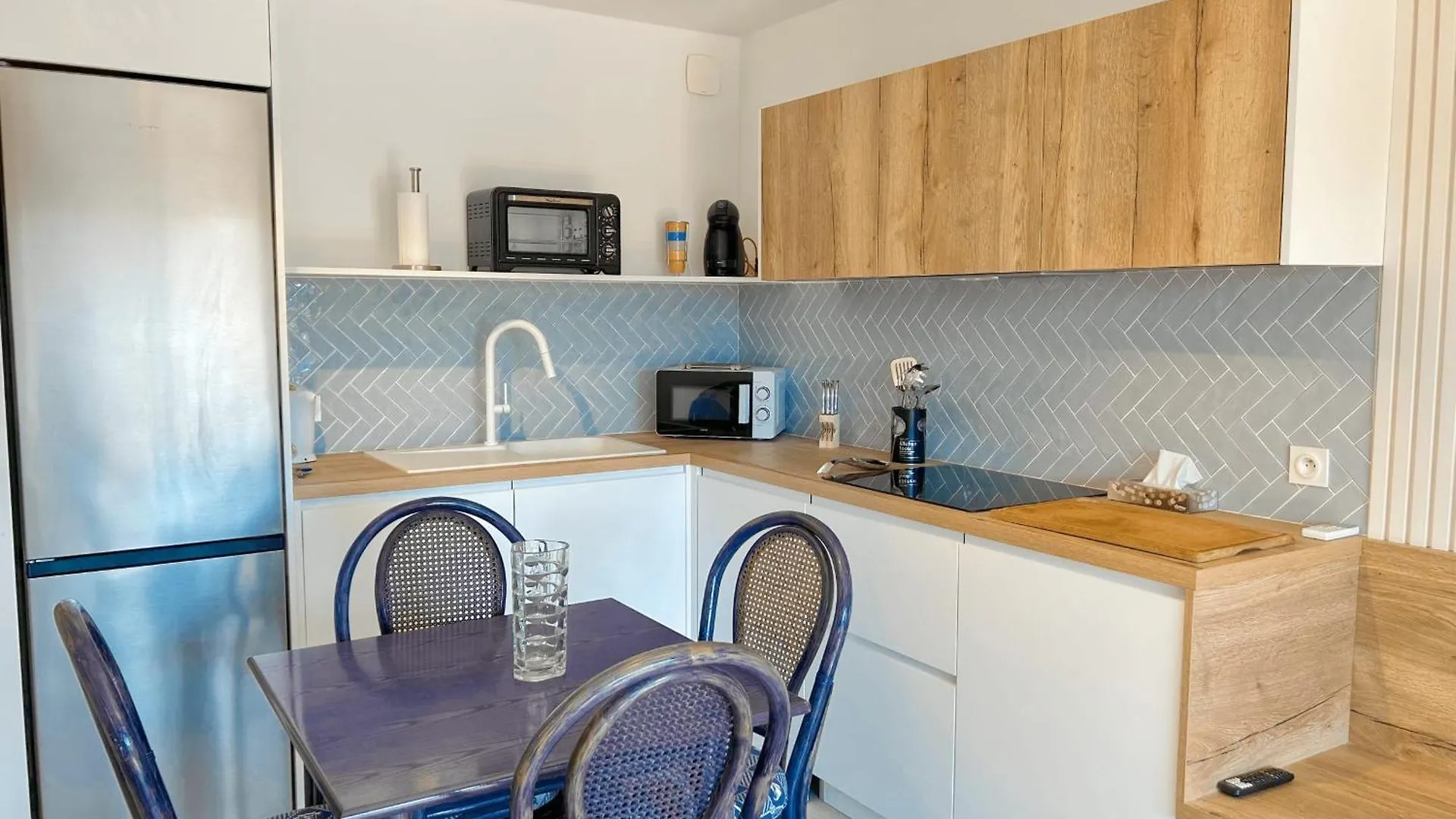 Renovated 2 Room Apartment - Ac And Terrace Grimaud